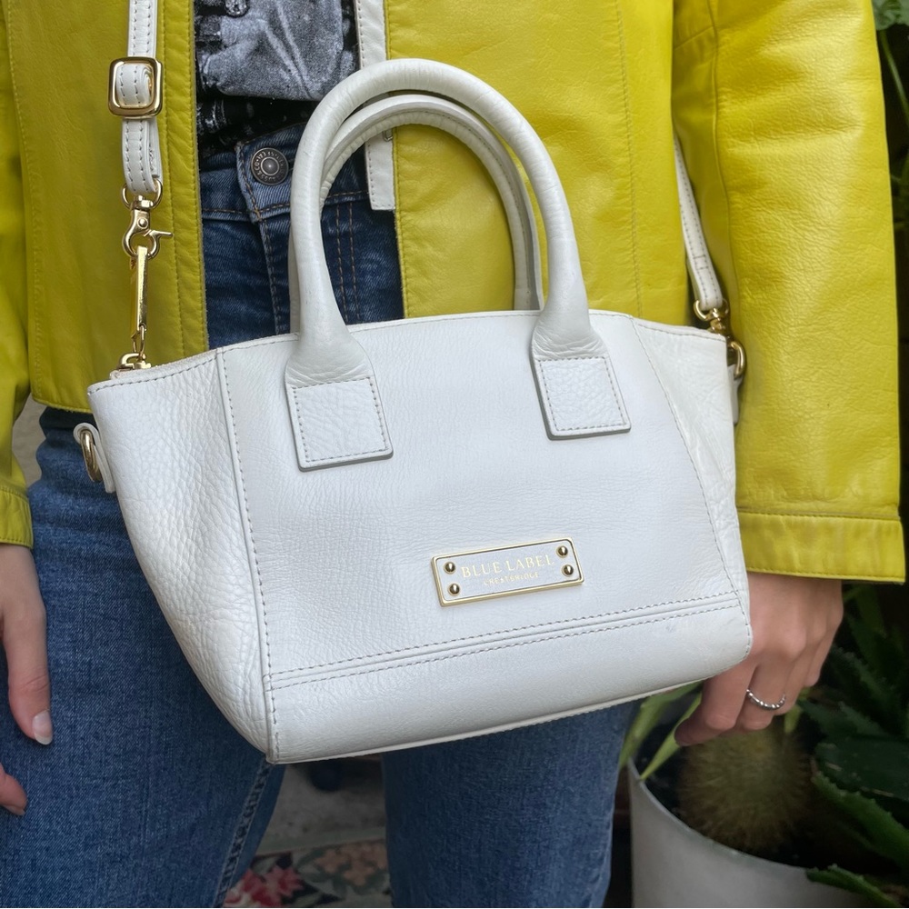 White/gold Blue Label Crestbridge of Burberry pebbled leather mine bag - Picture 8 of 16